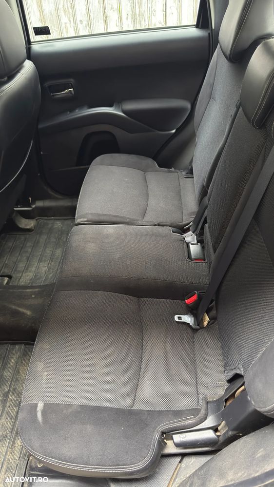 Citroën C-Crosser 2.2 HDI Confort - 17