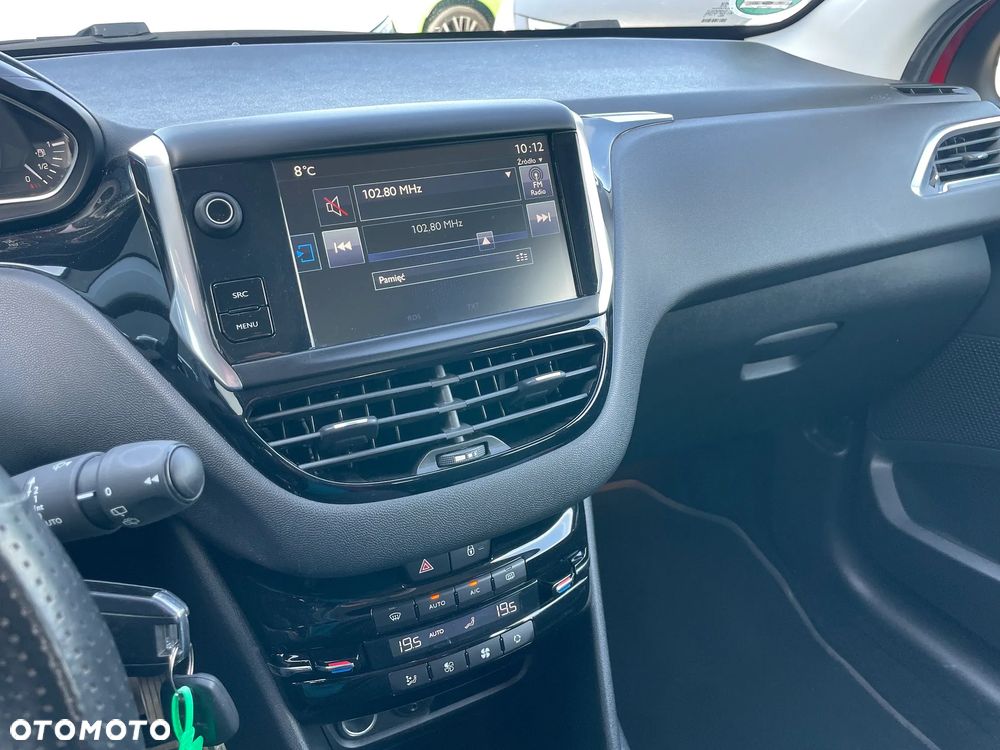 Peugeot 208 PureTech 110 Stop & Start Allure - 12