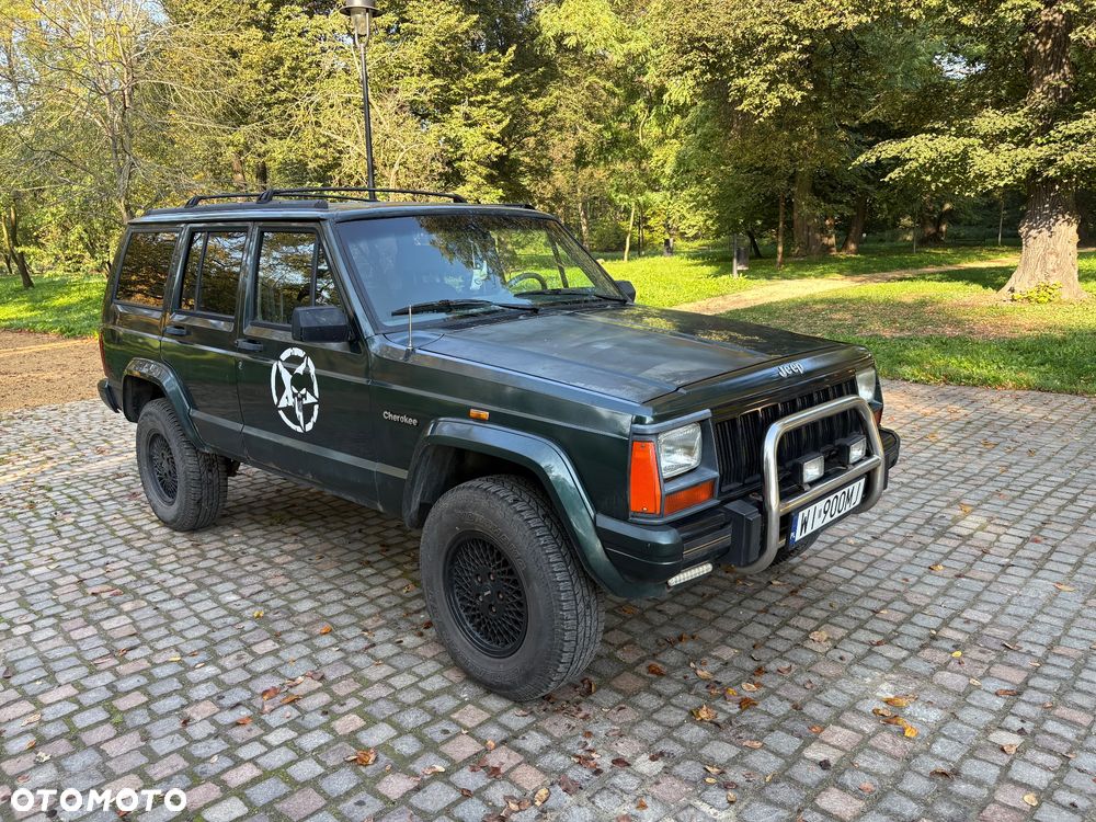 Jeep Cherokee - 9