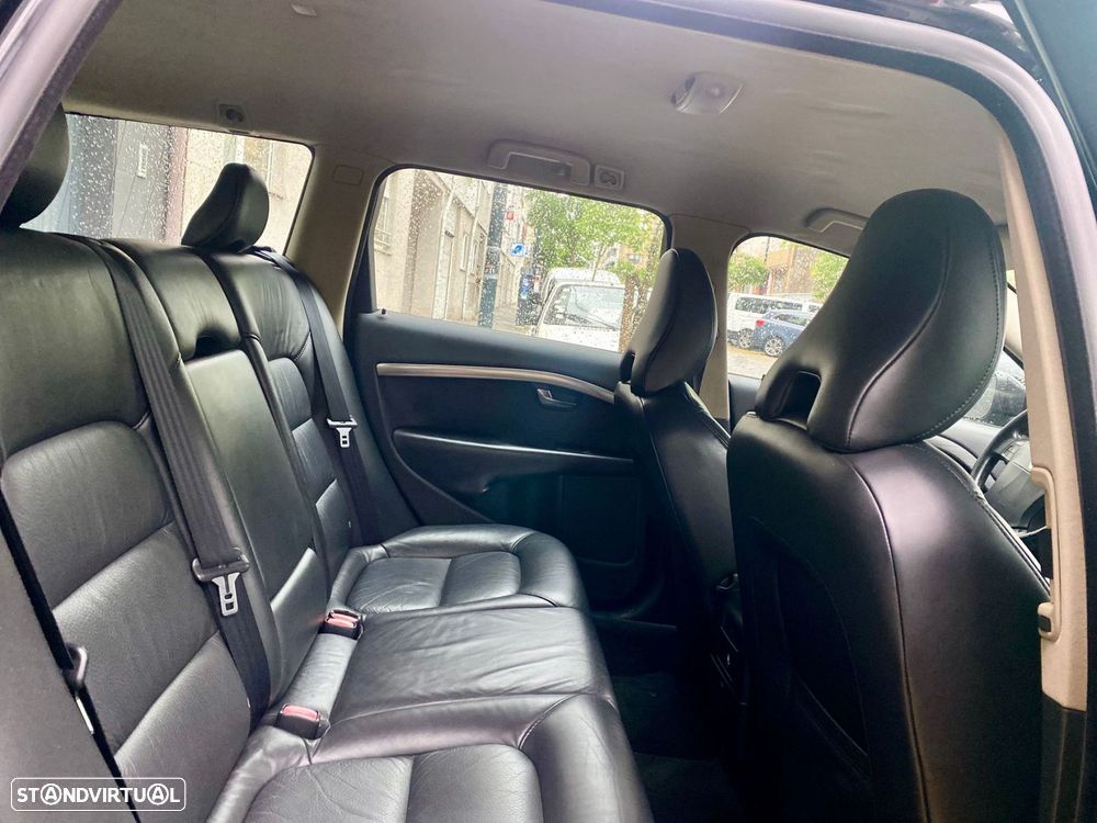 Volvo V70 2.0 D Momentum - 22