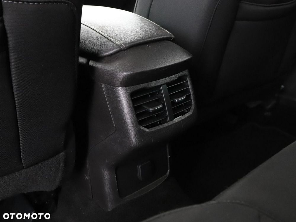 Ford Mondeo 2.0 TDCi Start-Stopp Business Edition - 37