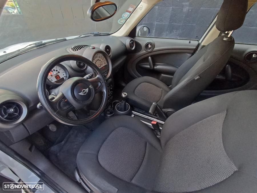 MINI Countryman Cooper D - 9