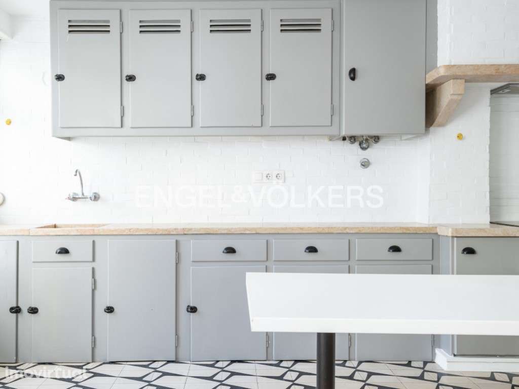 T1 em Campo de Ourique - Grande imagem: 4/25