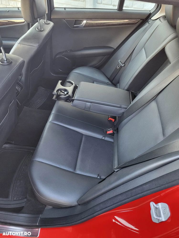 Haion/bara spate/stop stanga/dreapta spate/armatura bara spate Mercedes C-Class w204 2007-2013 - 6