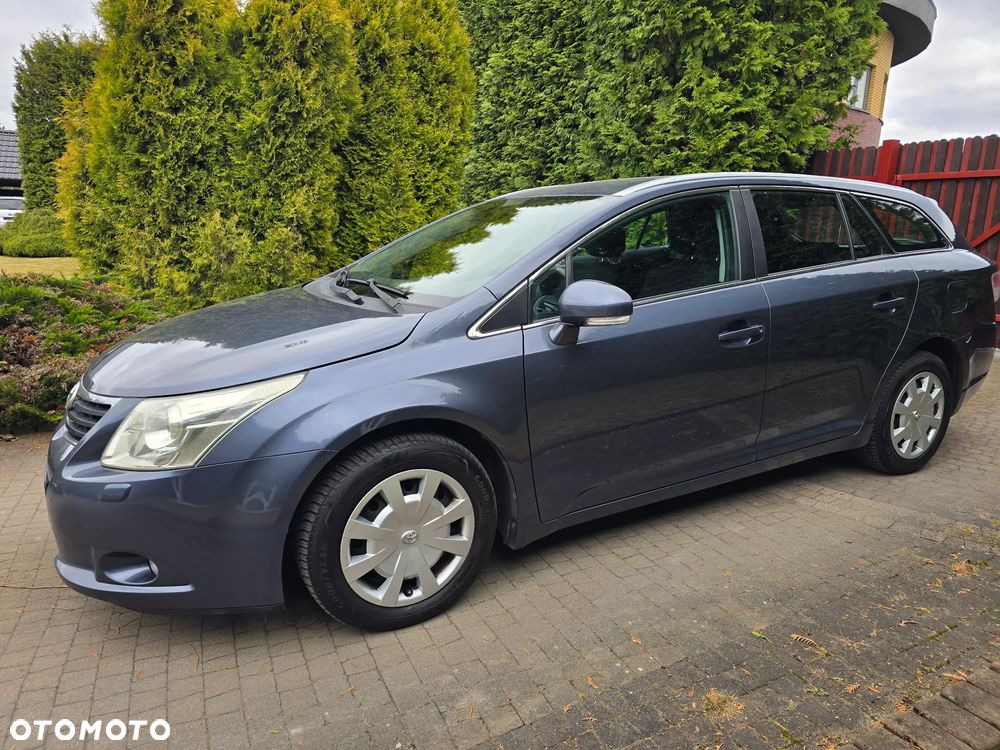 Toyota Avensis 1.6 Sol - 2