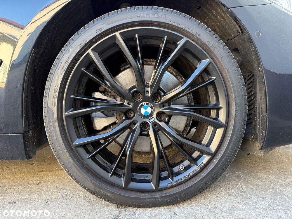 BMW Seria 5 520d xDrive M Sport sport - 9