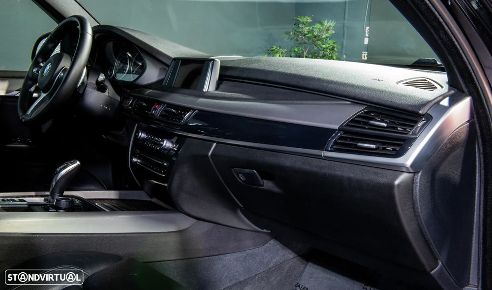 BMW X5 25 d sDrive Pack M - 22