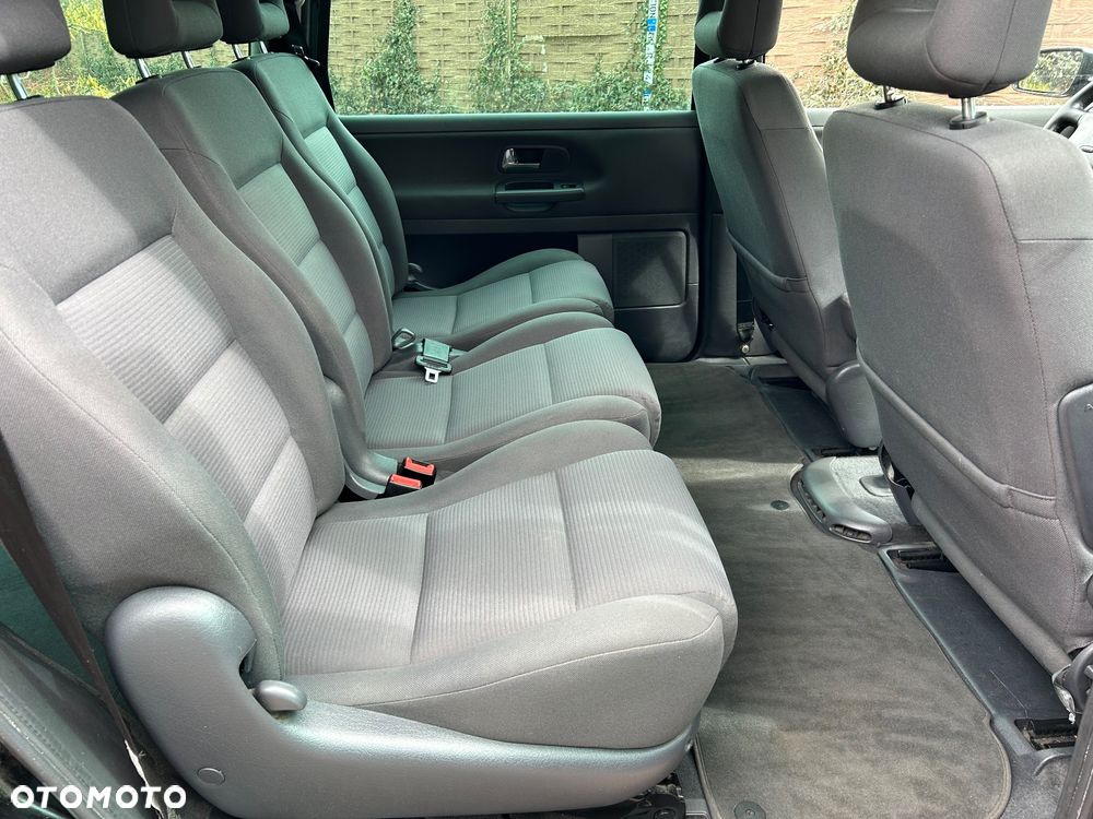 Volkswagen Sharan 1.9 TDI Family - 26