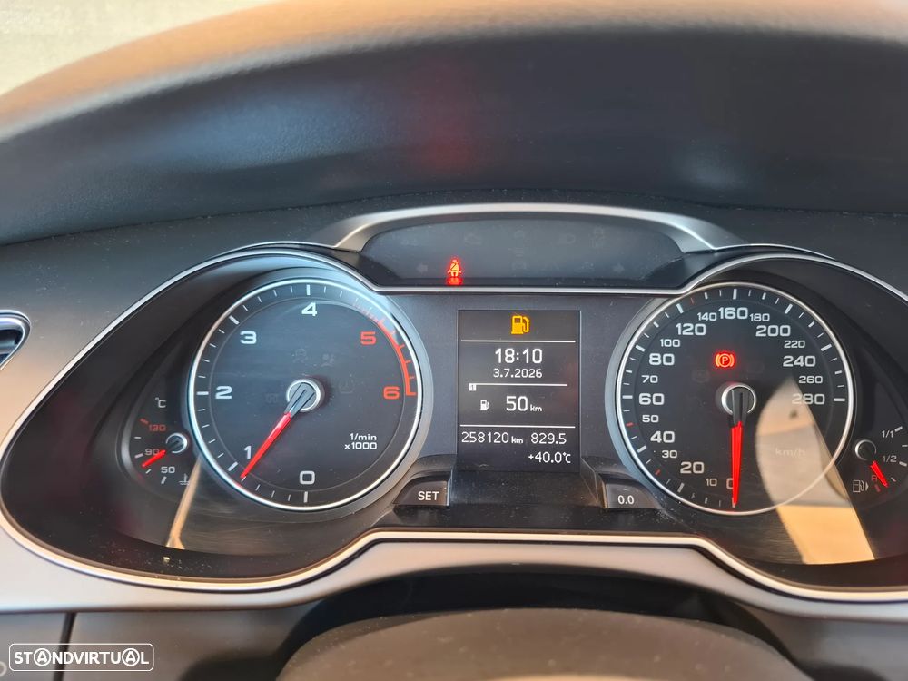 Audi A4 Avant 2.0 TDI Business Line - 27