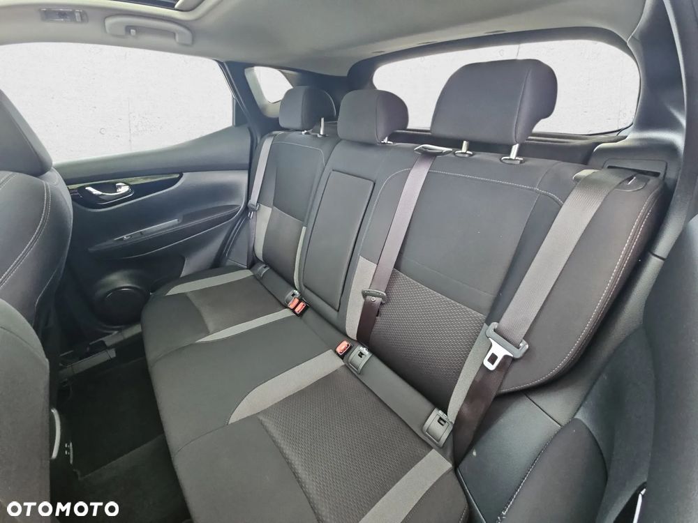 Nissan Qashqai 1.3 DIG-T N-Connecta DCT - 20