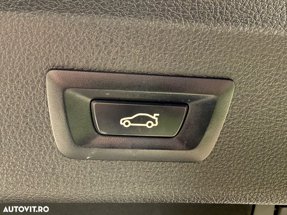 BMW Seria 3 325d Aut. M Sport - 8