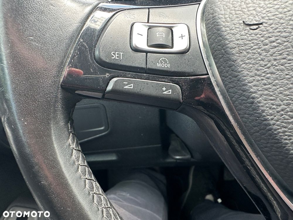 Volkswagen Tiguan - 20