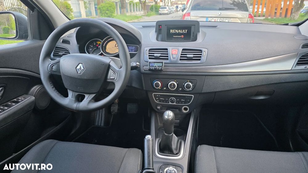 Renault Megane 1.5 dCi Dynamique - 5