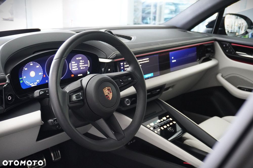 Porsche Macan - 10