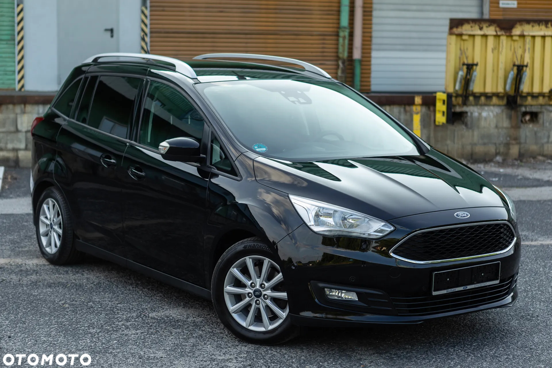 Ford Grand C-MAX - 11