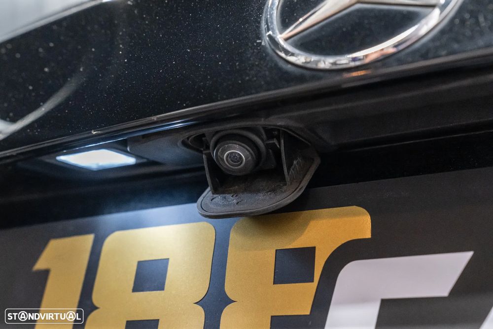 Mercedes-Benz CLA 200 d Shooting Brake AMG Line - 53