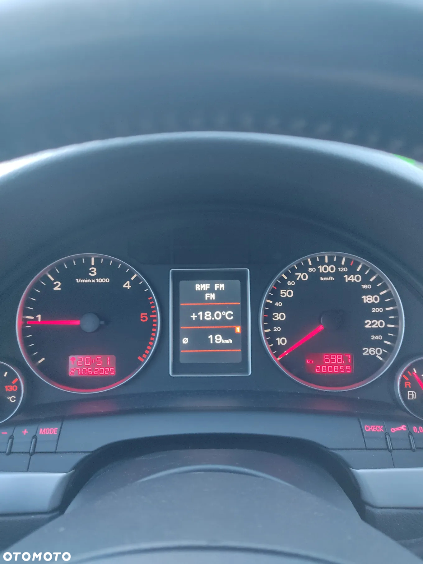 Audi A4 Avant 2.0 TDI - 7