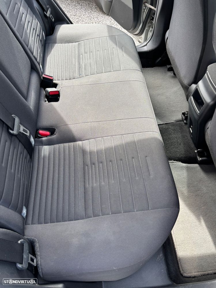 Toyota Auris 1.4 D-4D Comfort - 24