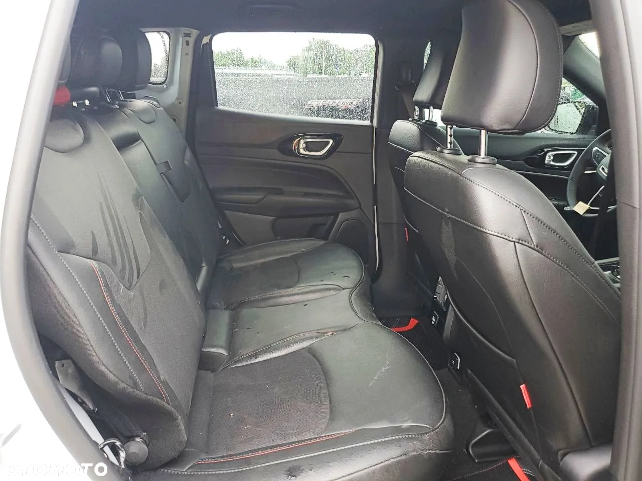Jeep Compass - 11