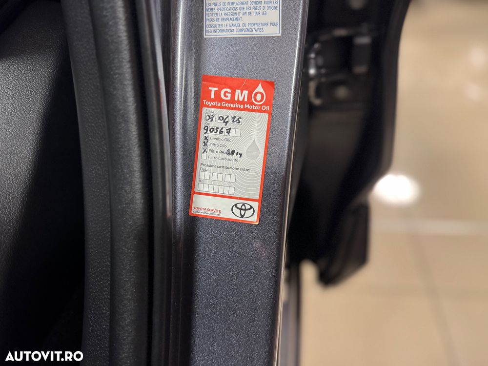 TOYOTA RAV4 2021 — imagine 12
