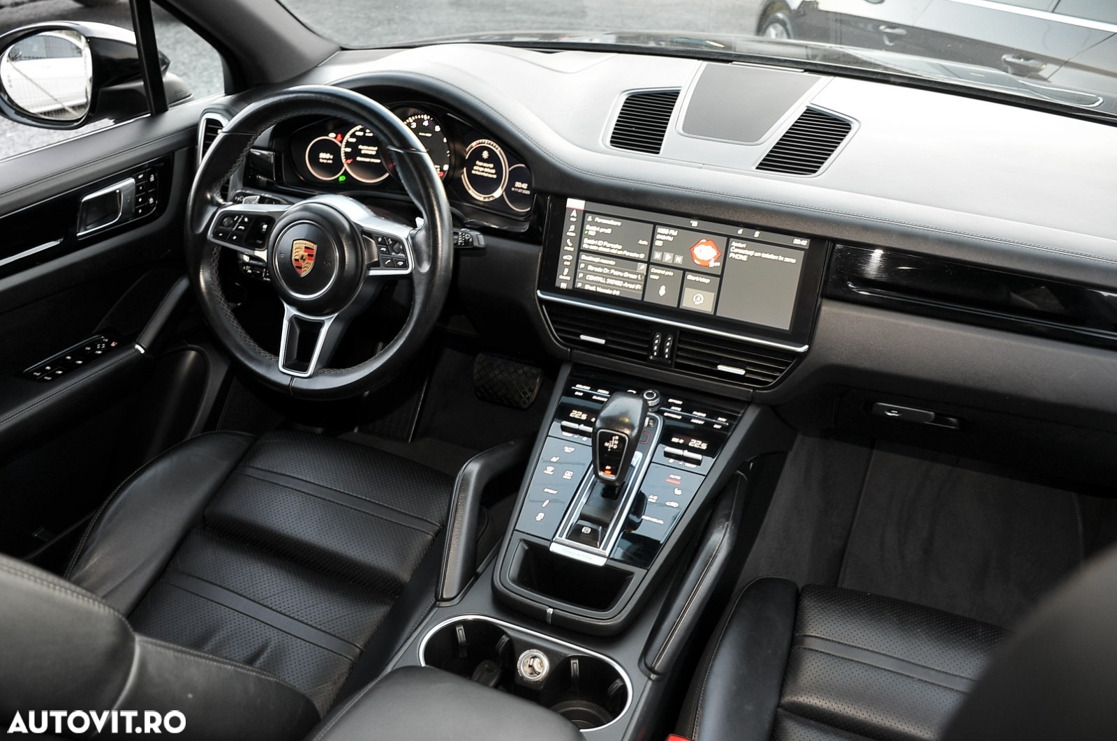Porsche Cayenne Standard - 8