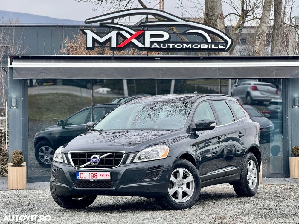 Volvo XC 60 D5 AWD Aut. Momentum - 1