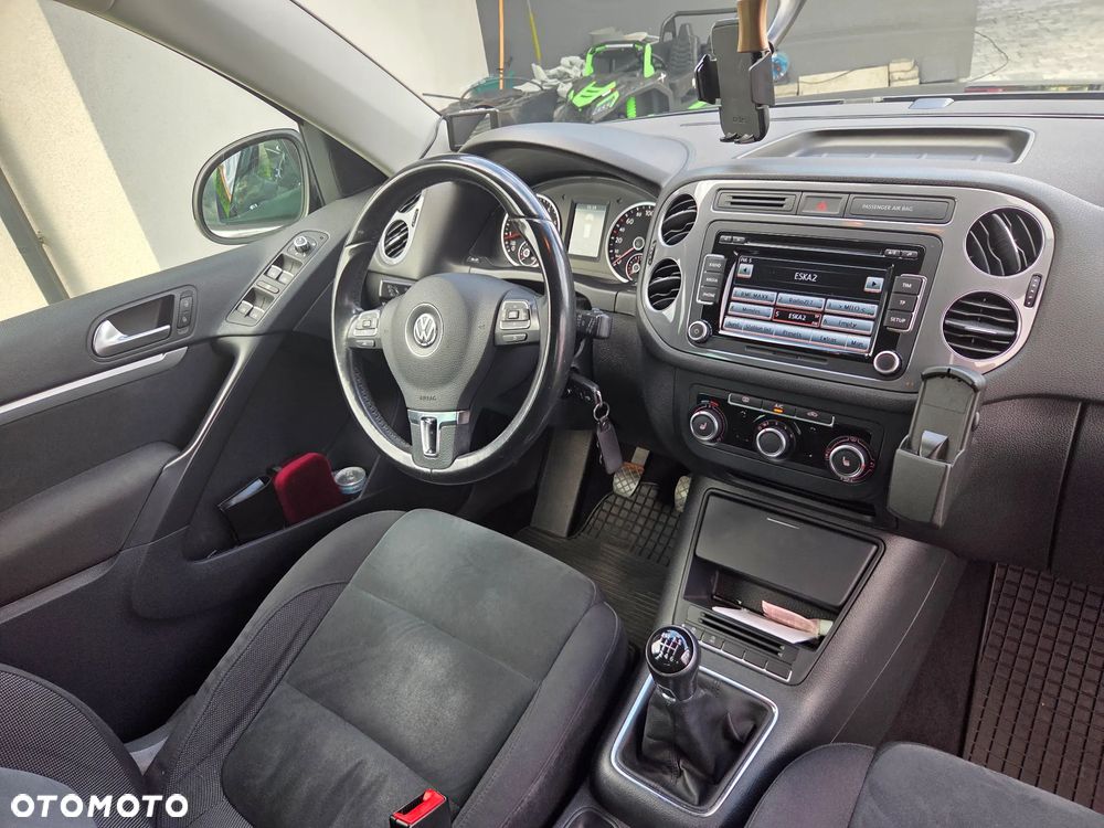 Volkswagen Tiguan - 19