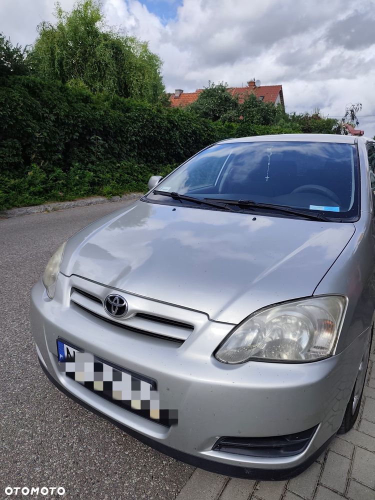 Toyota Corolla - 2