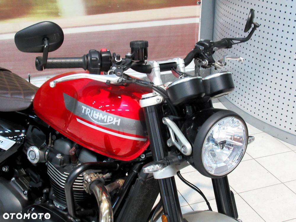 Triumph Speed Twin - 9