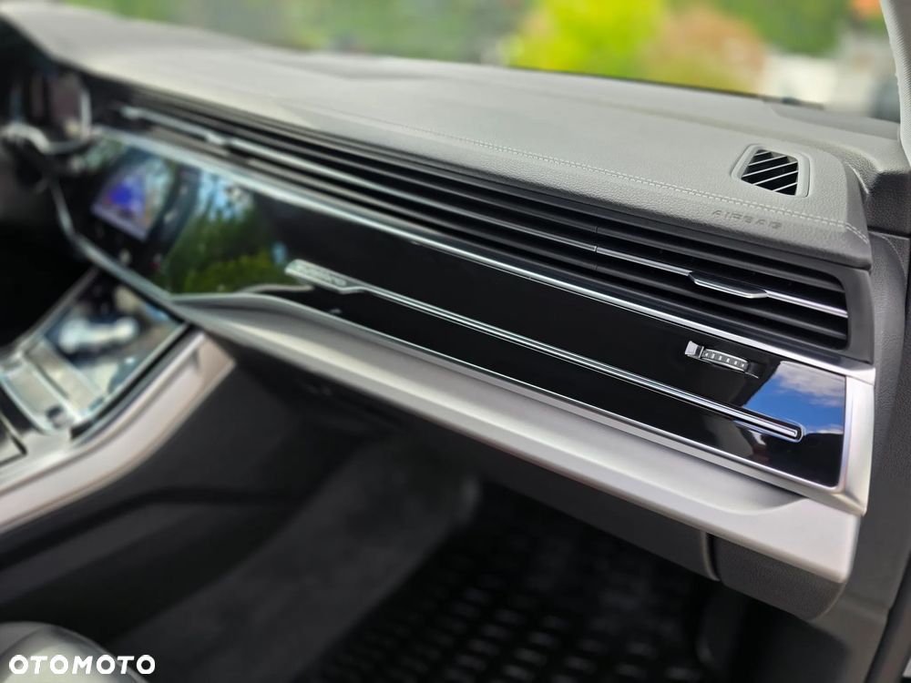 Audi Q8 - 29