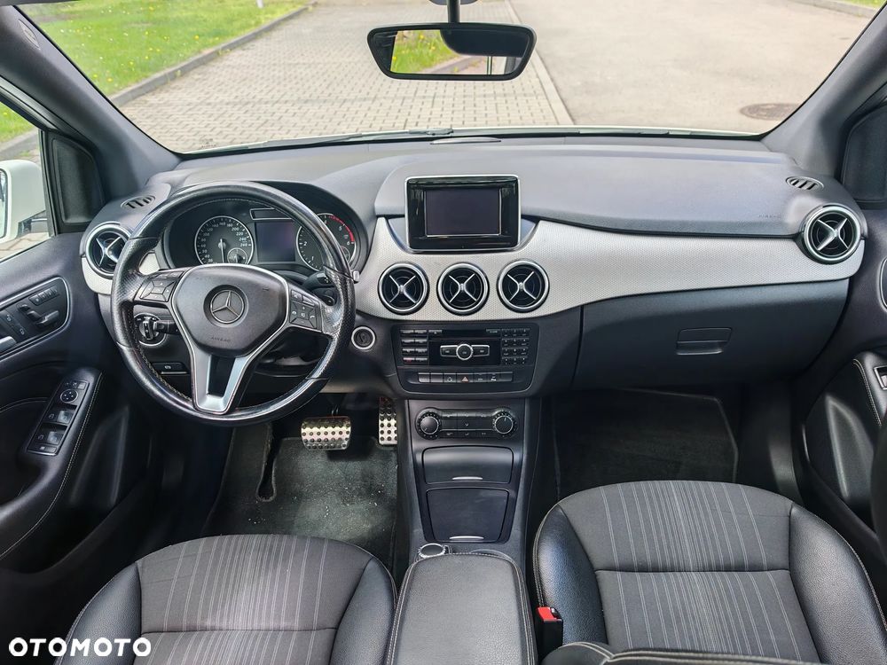 Mercedes-Benz Klasa B 180 CDI 7G-DCT - 36