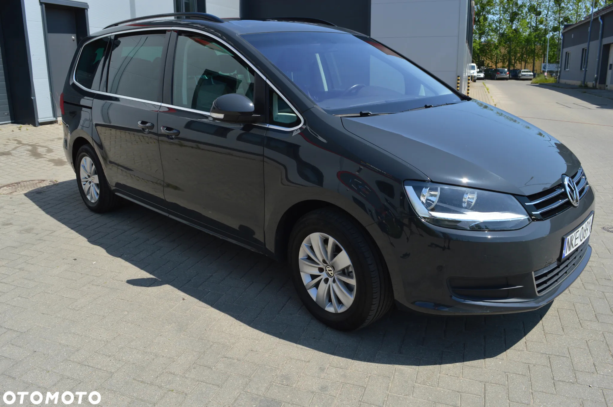 Volkswagen Sharan 2.0 TDI BlueMotion Technology Comfortline - 11