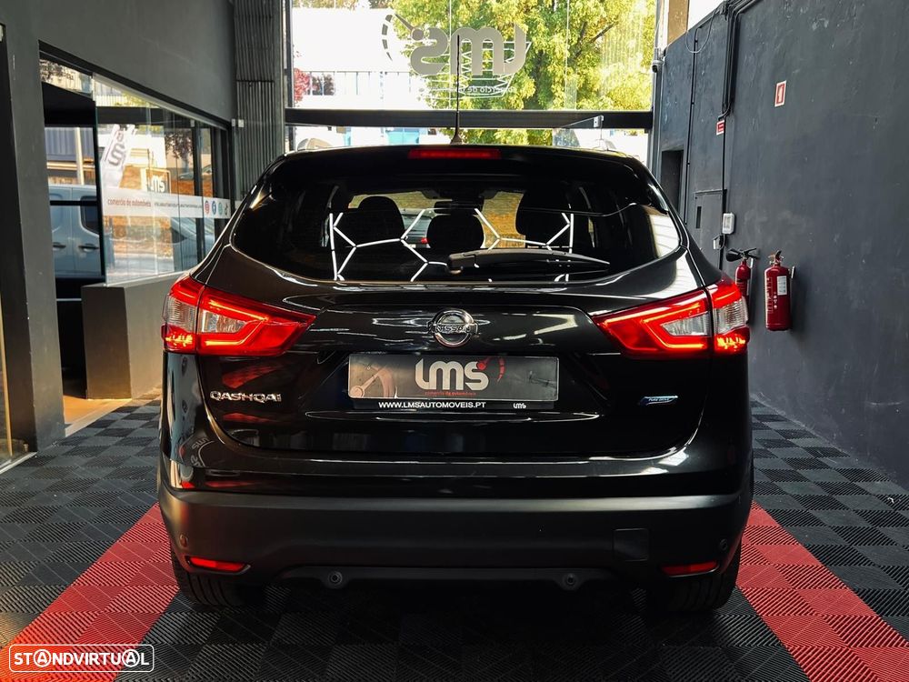Nissan Qashqai 1.5 dCi N-Connecta 18 - 10