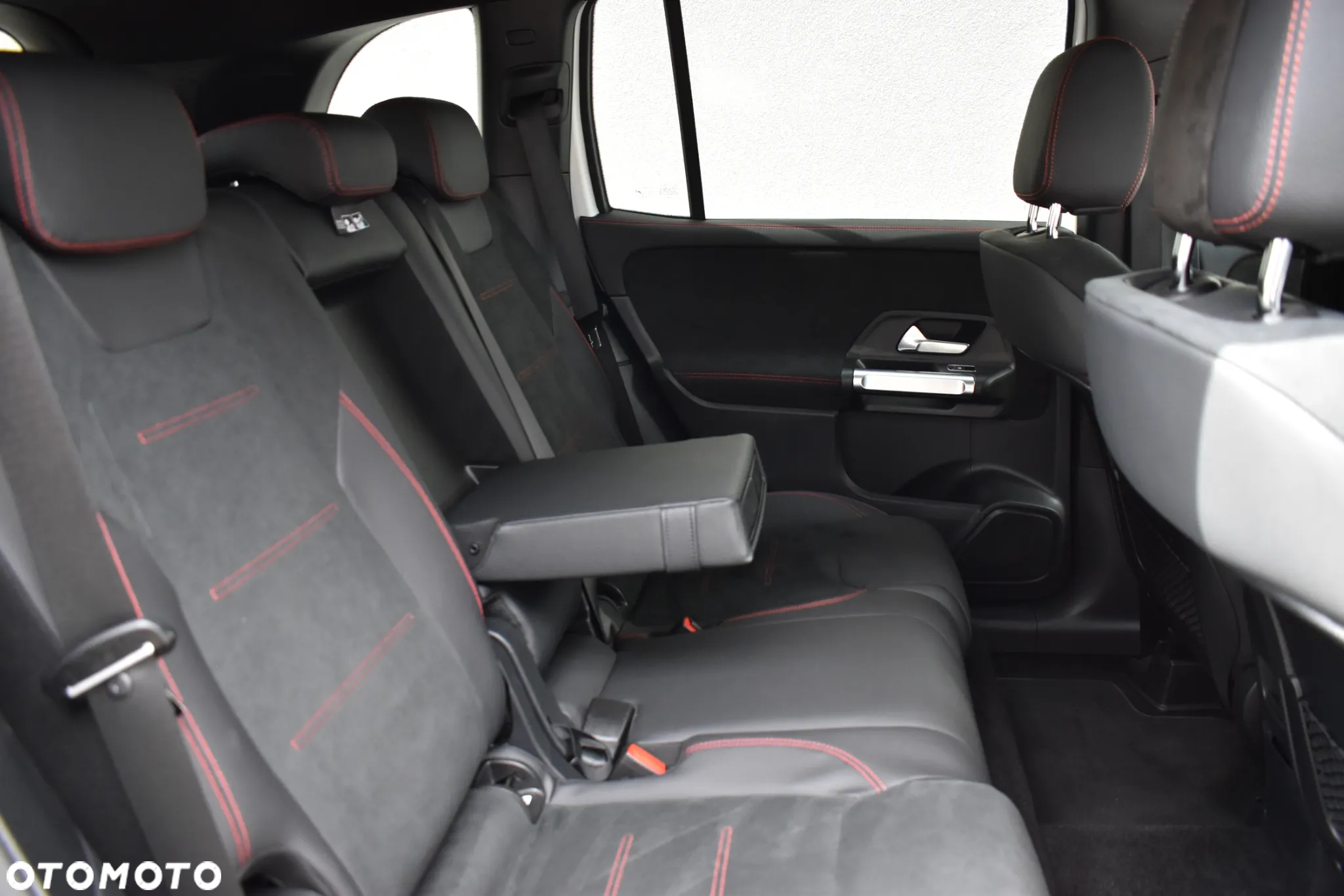 Mercedes-Benz GLB 200 4-Matic AMG Line 8G-DCT - 21