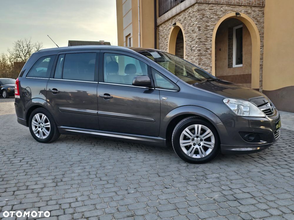 Opel Zafira 1.8 Cosmo - 7