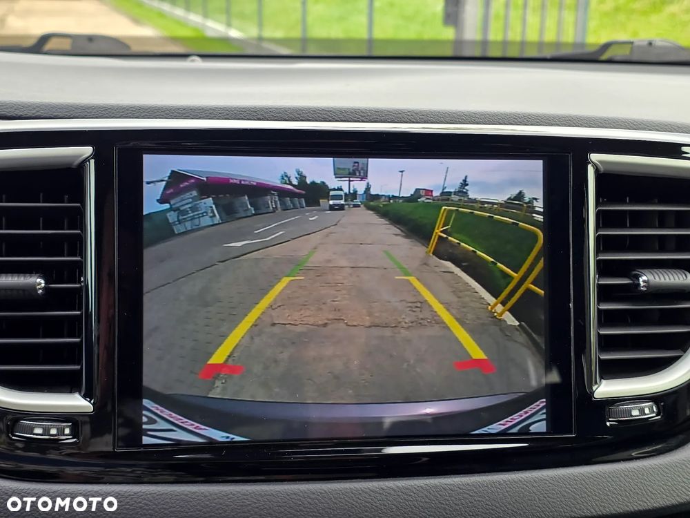 Chrysler Pacifica - 19