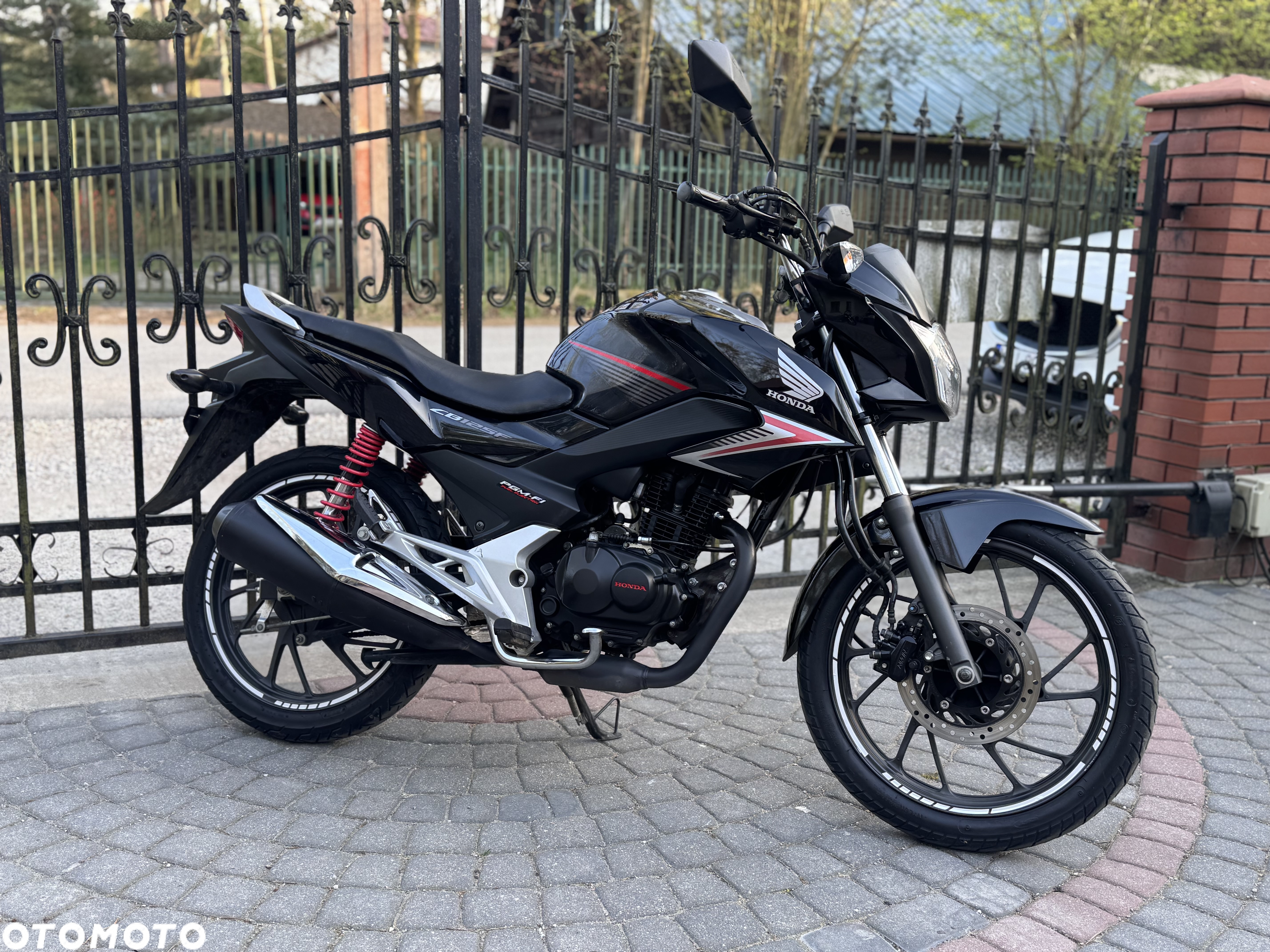 Honda CB - 2