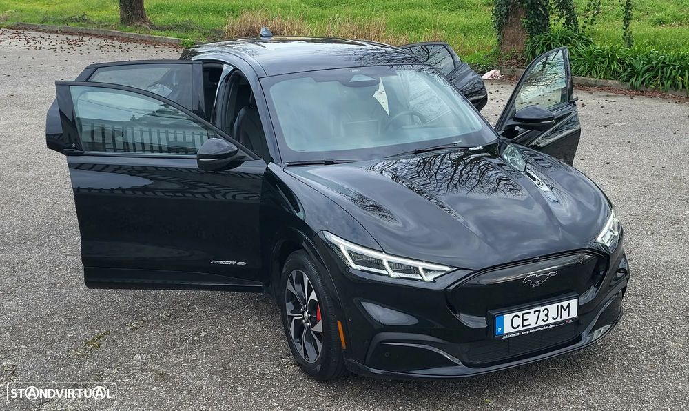 Ford Mustang Mach-E 75.7 kWh Premium AWD - 22