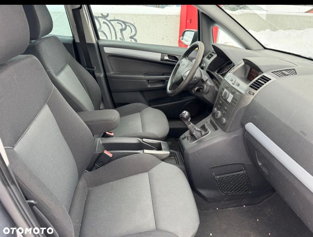 Opel Zafira 2.2 Enjoy - 6