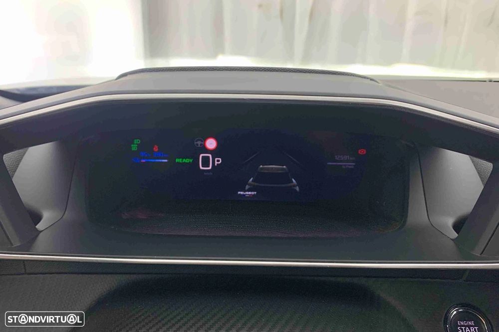 Peugeot 2008 - 8