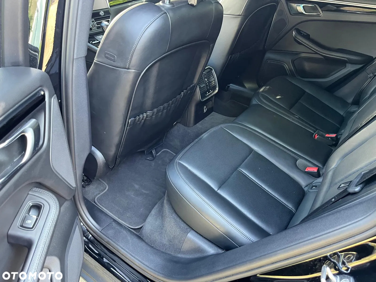 Porsche Macan - 18