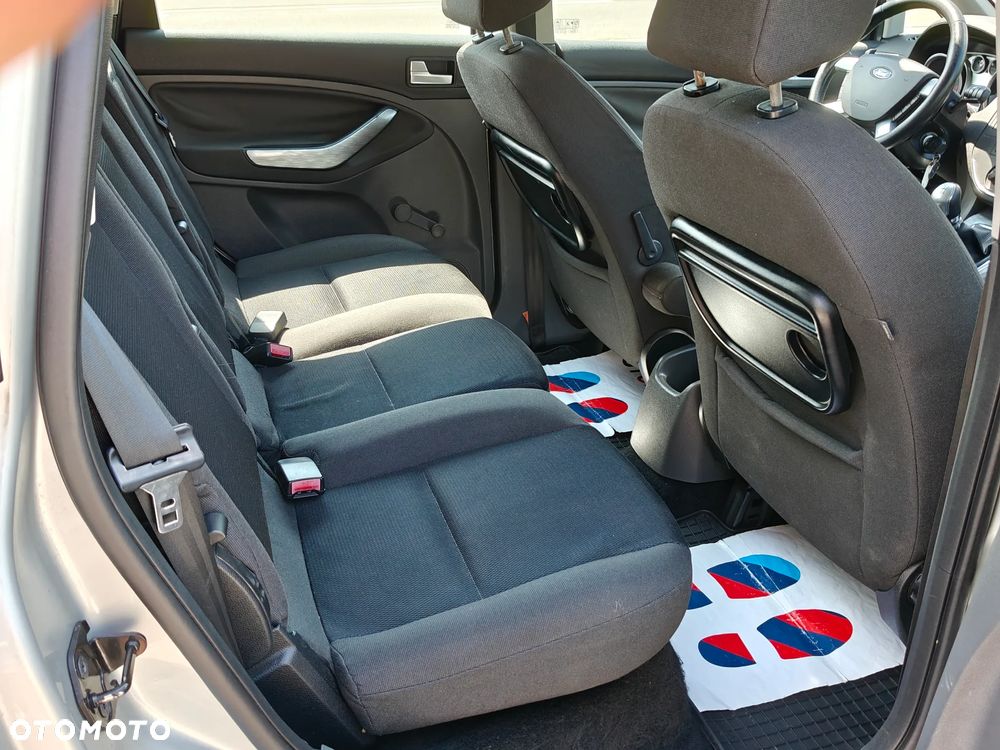 Ford C-MAX 1.6 TDCi Ambiente - 17