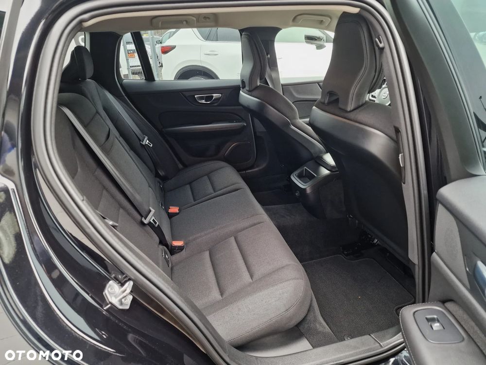 Volvo V60 B3 B Geartronic Momentum Pro - 21