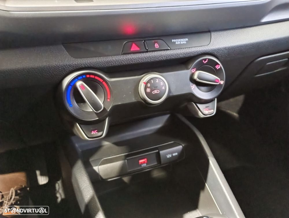 Kia Stonic 1.2 MPi Dynamic - 17