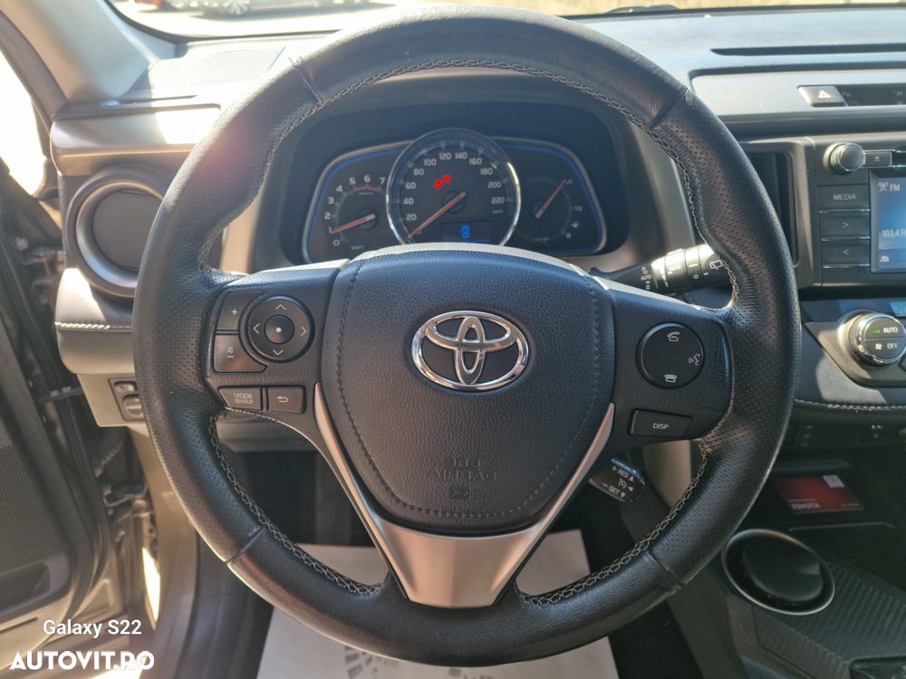 Toyota RAV4 2.0 D-4D 4WD Executive - 14