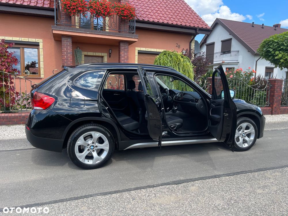 BMW X1 sDrive18d xLine - 31