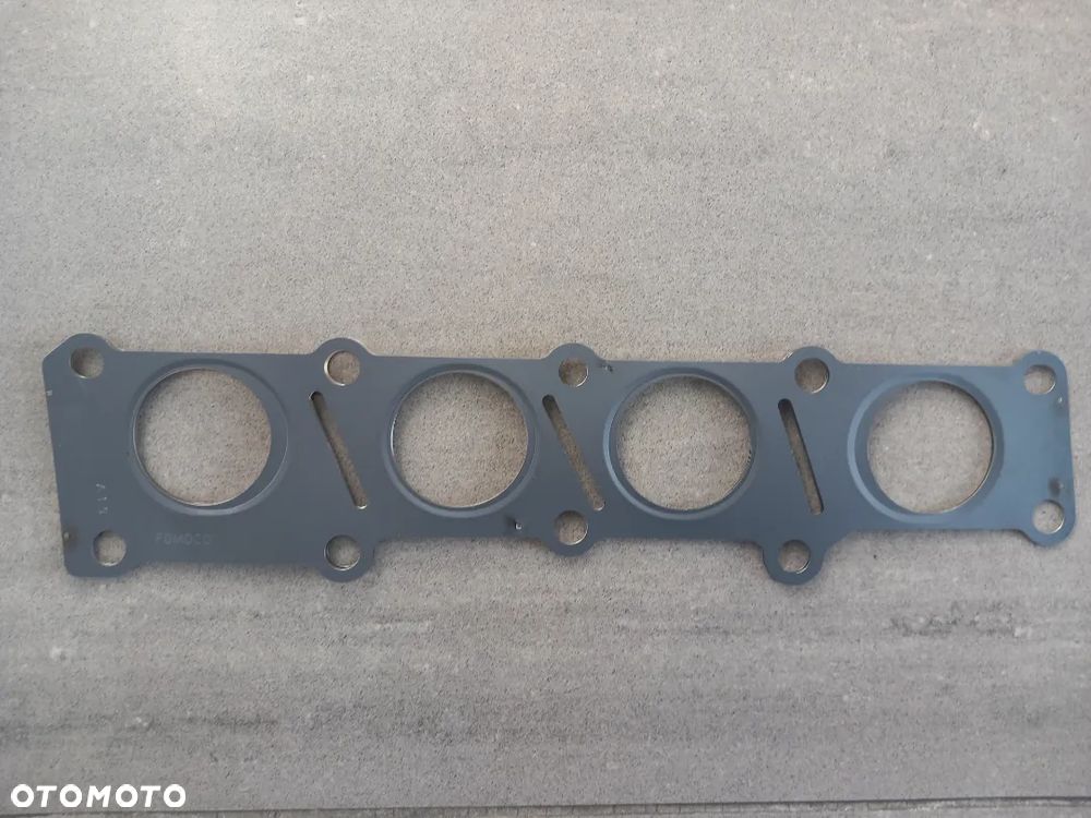 Uszczelka kolektora wydechowego Ford Mondeo 2007-2014, S-Max/Galaxy 2006-2015 2.0 EB 5133034 - 4