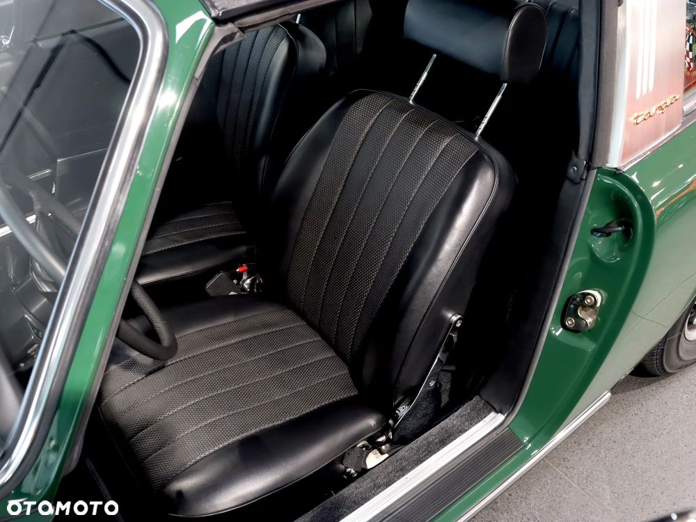 Porsche 911 - 16