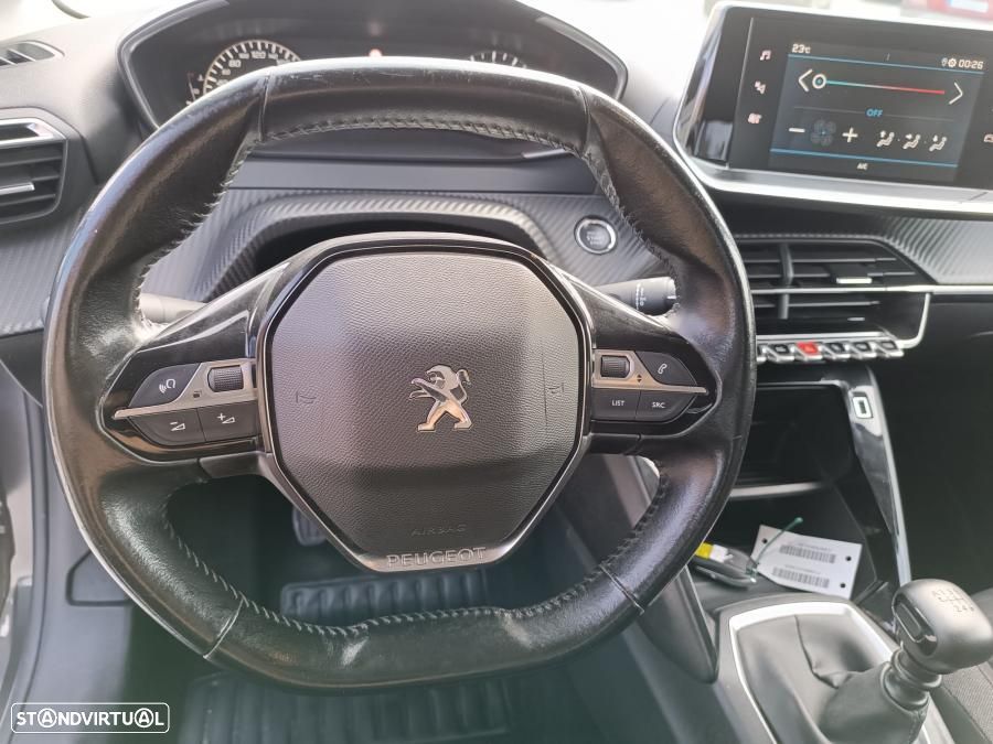 Peugeot 208 1.6 BlueHDi Style - 11