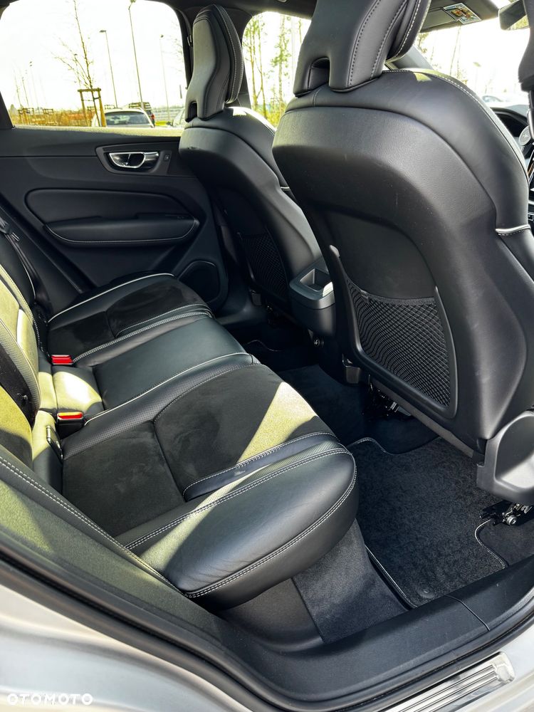 Volvo XC 60 T6 AWD R-Design - 16